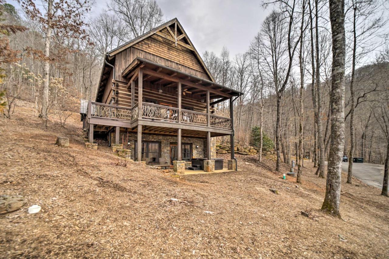 Luxury Cabin Rental In Franklin With Private Hot Tub Екстериор снимка